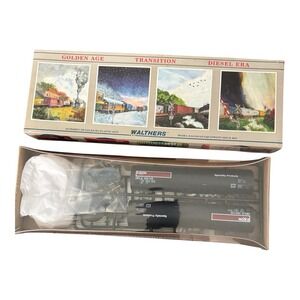 Walthers HO Scale Exxon HPLX 355102 Tank Car Plastic Kit Golden Age Transition